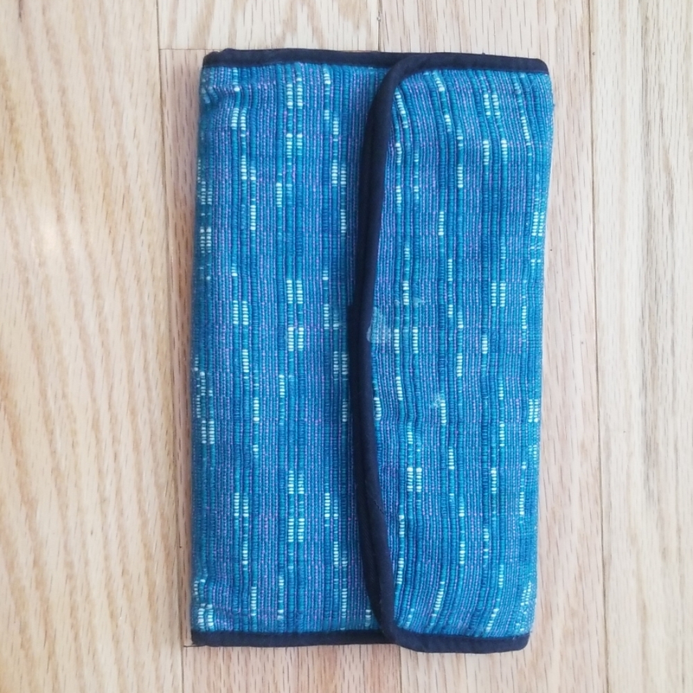Blue/teal wallet